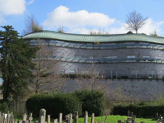 c21 flats overlooking hampstead cemy (2)