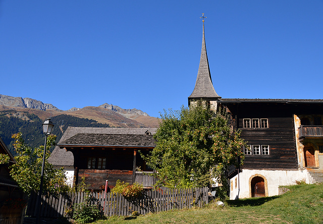 Ernen mit der Dorfkirche