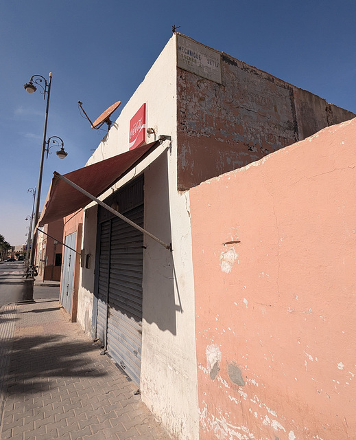 Coca-cola et mécanique Settat