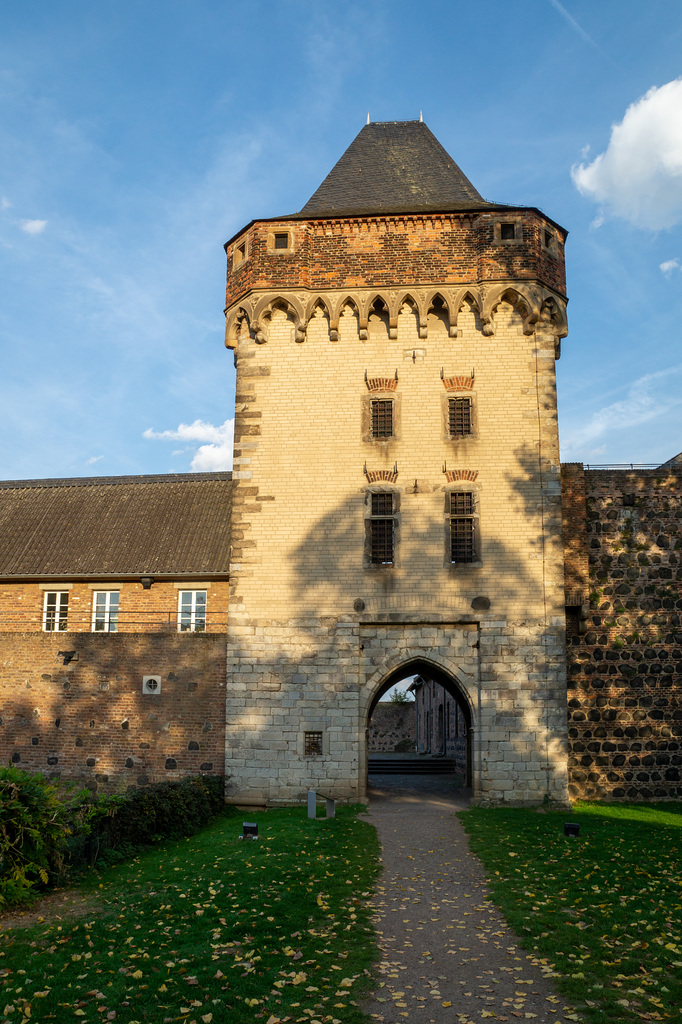 Zons - Burg Friedestrom
