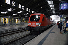 Einfahrt des Regiozuges nach Schöna auf Gleis 4 im Bahnhof Dresden-Neustadt