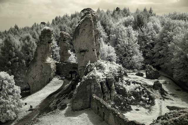 Ogrodzieniec Castle