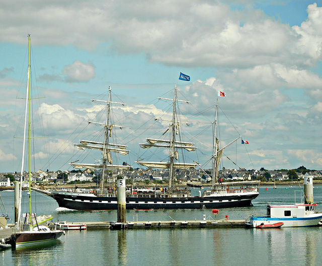 le belem direction le port