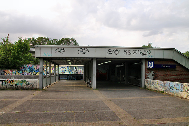 Zugang zur U-Bahn-Haltestelle "Eichbaum" (Mülheim-Heißen) / 23.05.2020