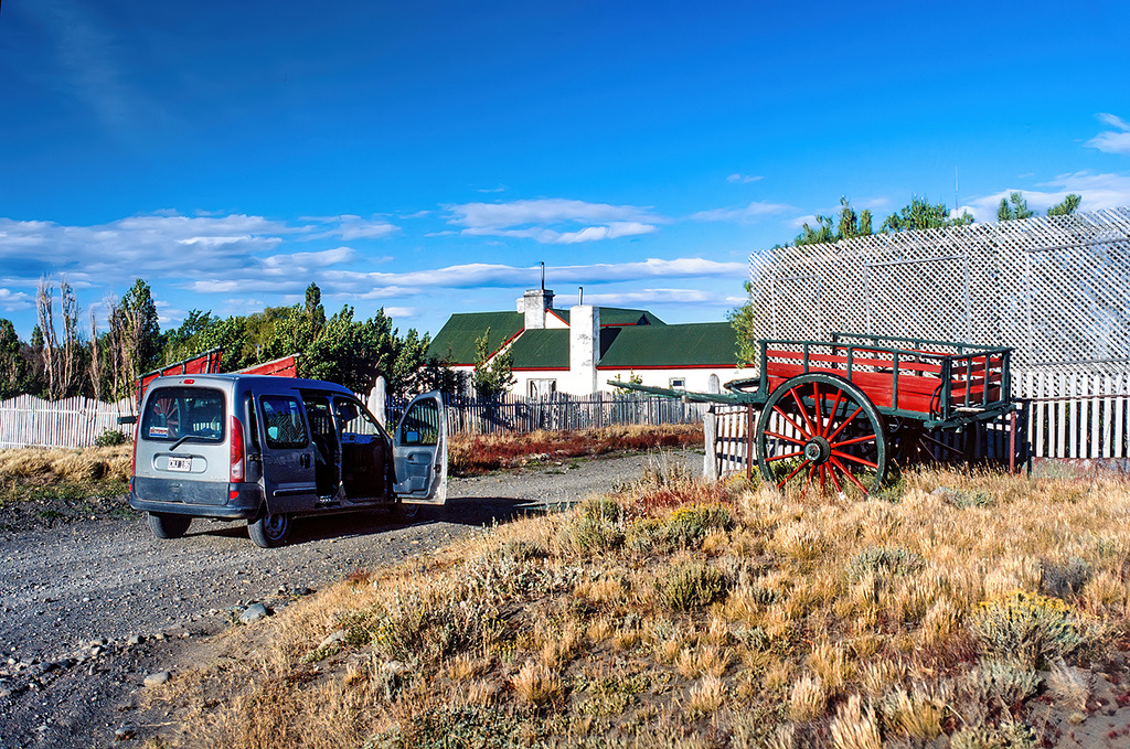 arriving at Estancia Tapi Aike