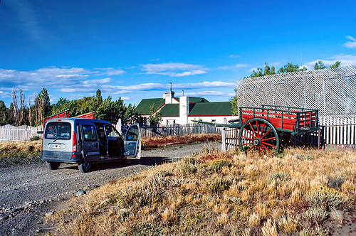 arriving at Estancia Tapi Aike