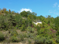 Pigeonnier sur la colline (Vallée de la Dordogne)