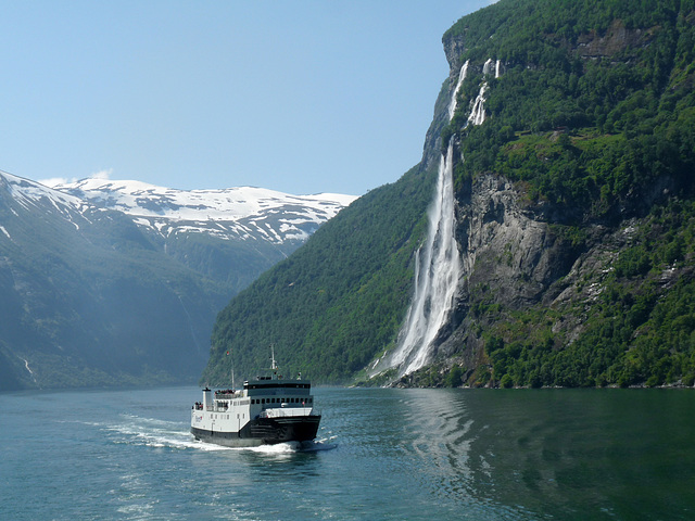 Seven Sisters Waterfall