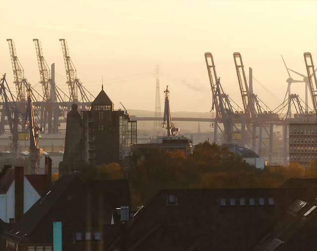 goldene Stimmung am Hafen (PiP)