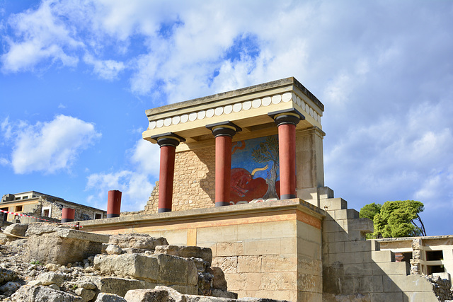 Knossos 2021 – North Entrance with charging bull fresco