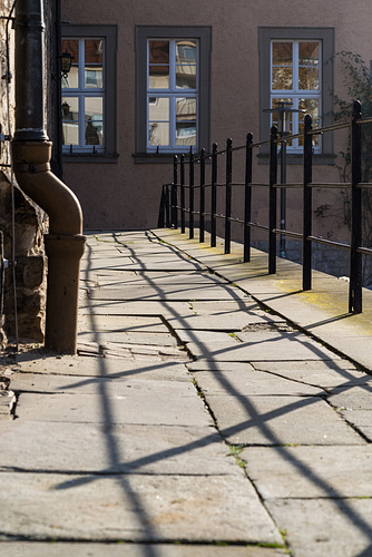 Fence shadow