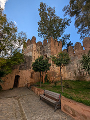 Banc et ruines / Bench and ruins