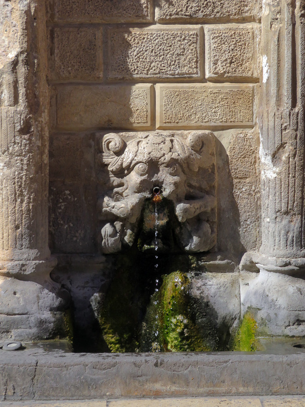 Venezianischer Romondi-Brunnen