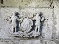 nunhead cemetery, london, tomb of elizabeth hay +1887, heraldry  (1)