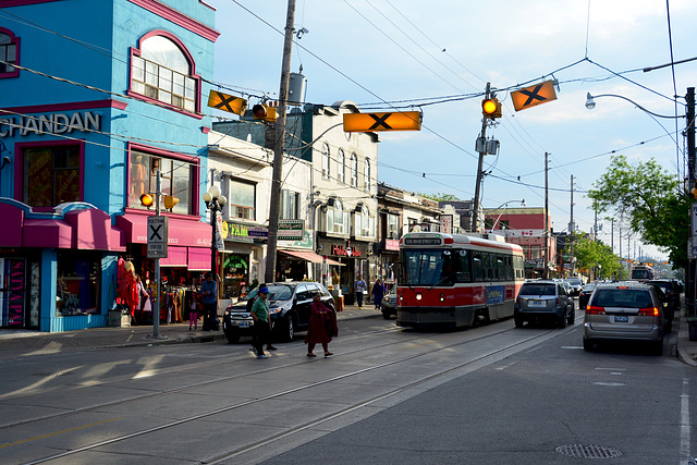 Canada 2016 – Toronto – Pedestrian X