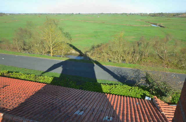 Ombre sur la campagne vendéenne