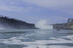 Niagara Falls - a ride on the 'Maid of the Mist' is a 'must'... P.i.P. (© Buelipix)