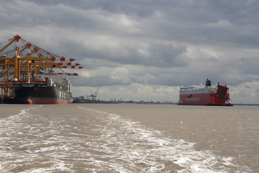Auf der Weser - Bremerhaven