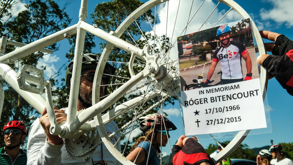 Bicicleta Fantasma em Memória a Róger Bitencourt [01]