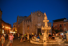 Fontana in Piazza Duomo-Taormina