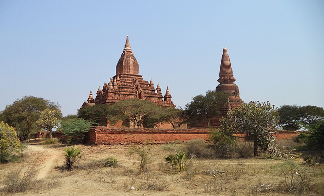 Old Bagan temples