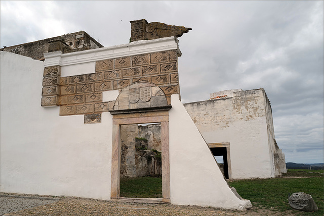 Moura, Alentejo, Castle