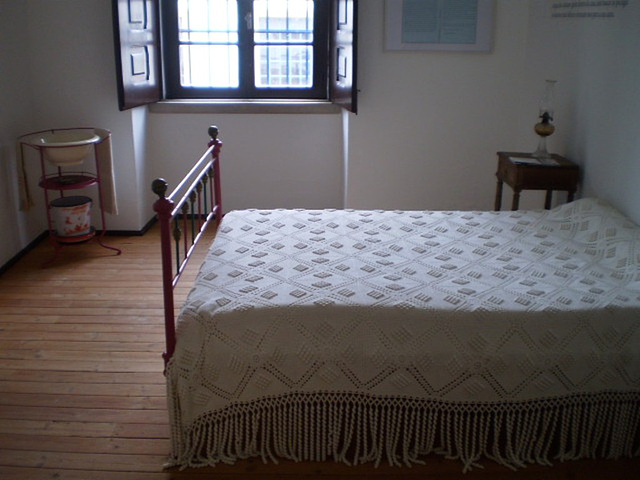 Reconstitution of bedroom of José Saramago's grand-parents.