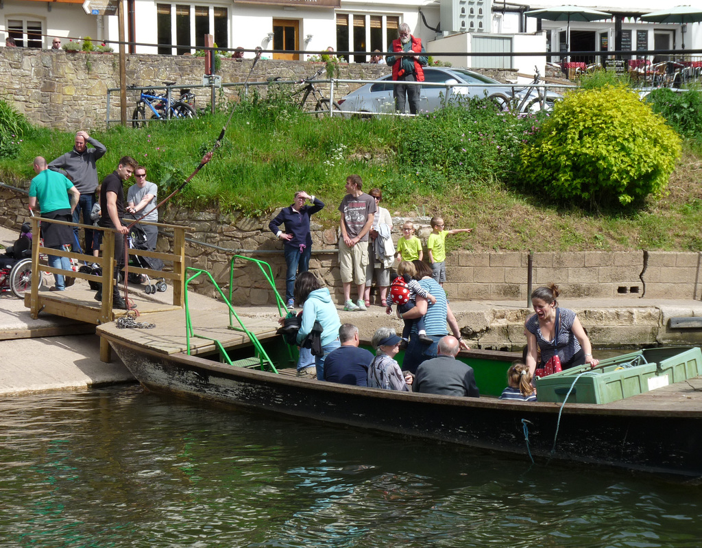 Symonds Yat- Ferry at the 'Saracen's Head'