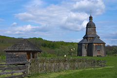 Hölzerne Kirche im Freilichtmuseum »Kosak-Chutir«