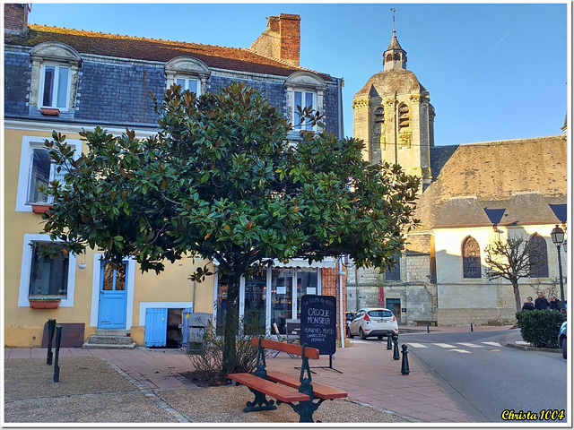 The "Cafe du Midi" serves croque-monsieurs - HBM