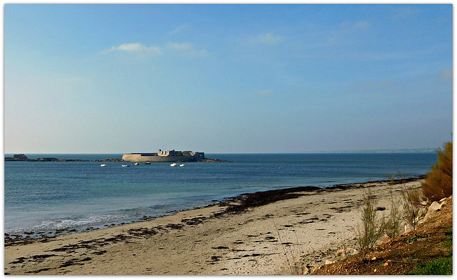 le fort bloqué au couleurs d'automne,