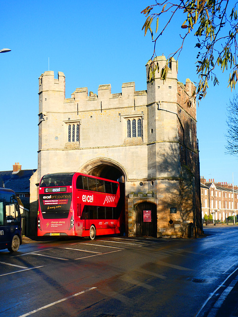 First Eastern Counties 36918 (YN69 XZY) in King’s Lynn - 14 Jan 2022 (P1100447)