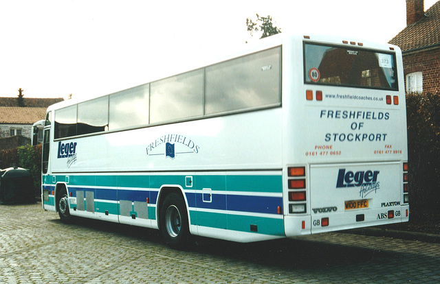 Freshfields Coaches W100 FFC in Poperinge (BE) – 29 April 2000 (436-08A) Freshfields Coaches W100 FFC in Poperinge (BE) – 29 April 2000 (436-08A)