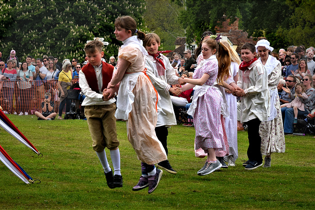 Levitation around the Maypole!