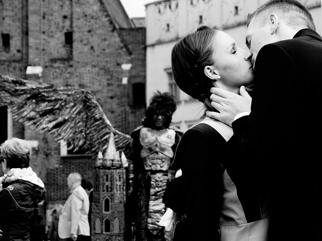 the kiss... Kraków Street Photo