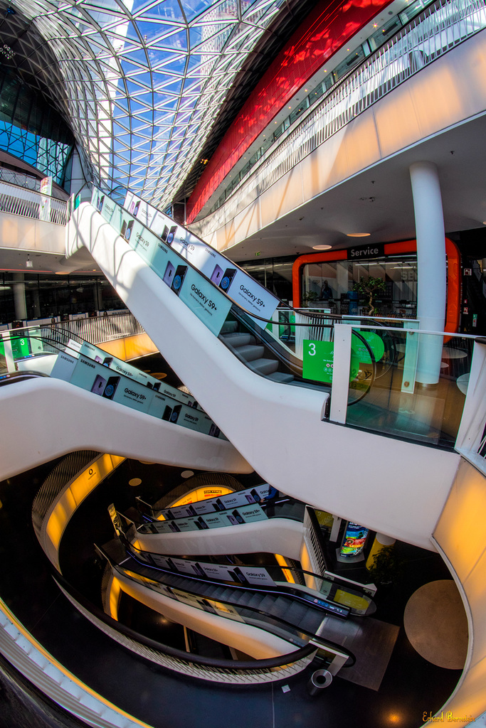 Auf und ab in MyZeil