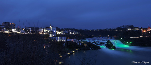 Rheinfall  in Grün