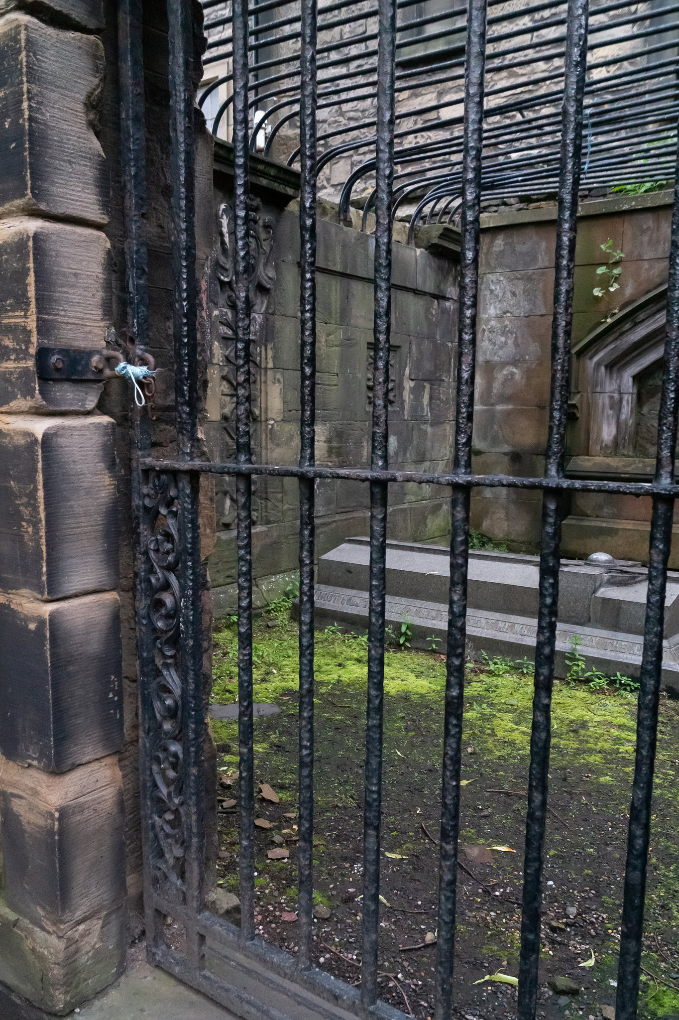 Edinburgh - Greyfriars Kirkyard