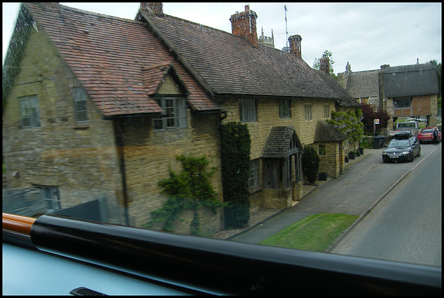 Long Compton cottages