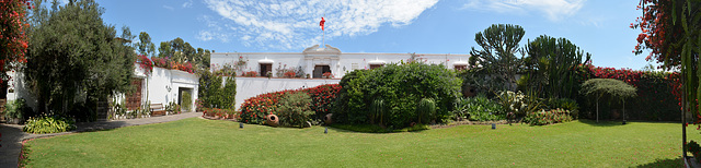 Lima, Larco Museum, Lower Courtyard