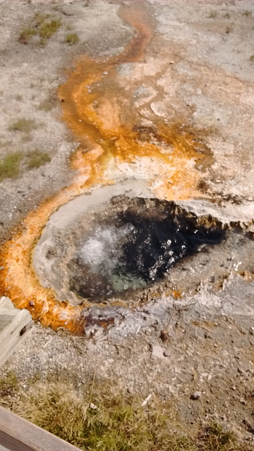 L'oeil d'un geyser / Geyser's eye