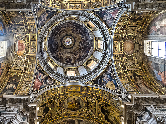 The sumptuous ceiling and dome of the Paolina Chapel in Santa Maria Maggiore in Roma (Ps. The decentralization with respect to the dome is desired)