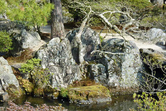 sanzon-seki Buddhist trinity stones