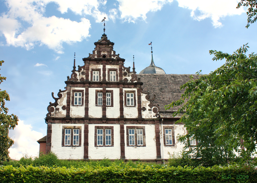 Bevern, ein Giebel am Renaissanceschloss