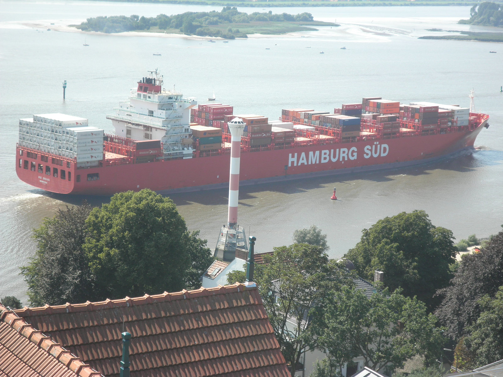 RIO BRAVO passiert Blankenese