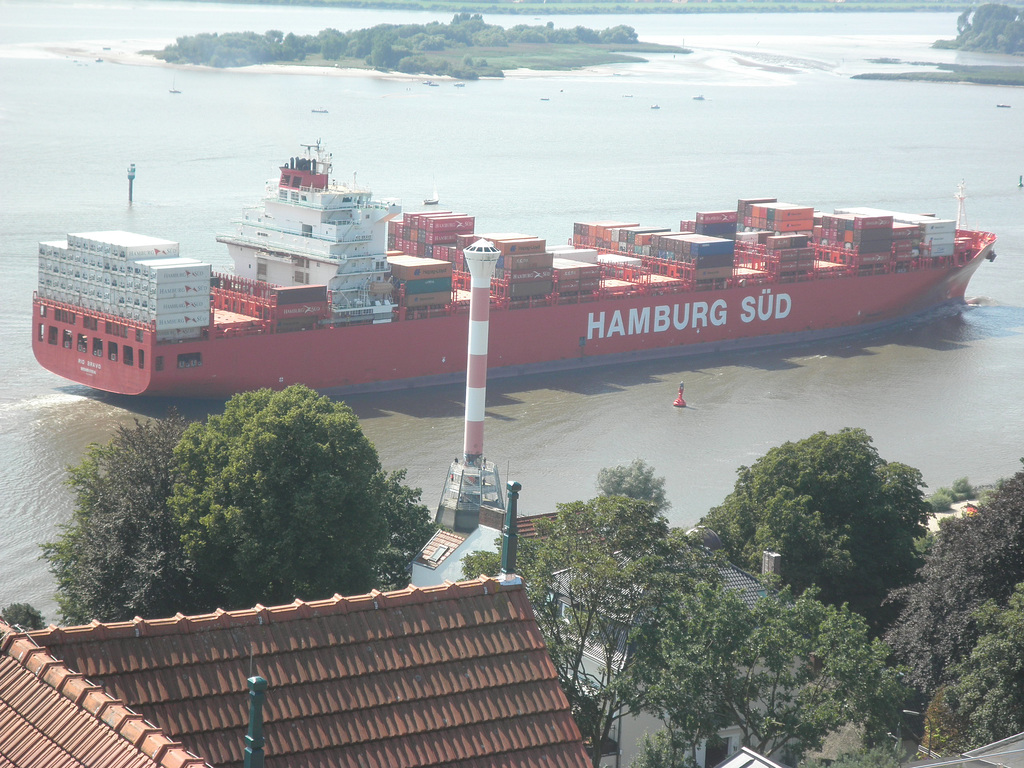 RIO BRAVO passiert Blankenese