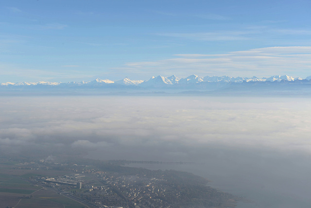 Les Alpes au-dessus de la mer de brouillard (voir la note)