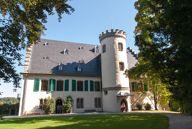 Schloss Rosenau