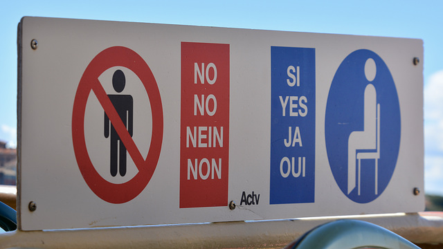 Venice 2022 – No No Nein Non Si Yes Ja Oui