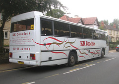 K K Coaches WEZ 5825 (F372 MUT) in Harrold - 17 Sep 2012 (DSCN8891)